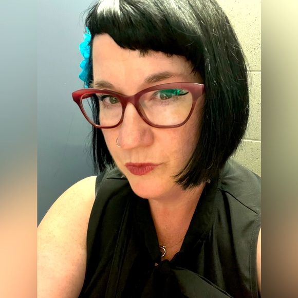 Meet your Posher, Sherry - Picture 1 of 1